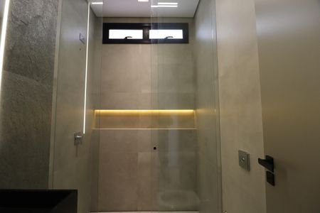 Casa de condomínio para alugar com 500m², 5 quartos e 3 vagasBanheiro Social