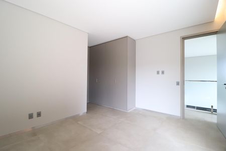 Casa de condomínio para alugar com 500m², 5 quartos e 3 vagas Suíte 3