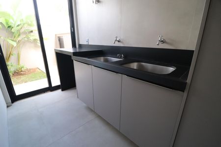 Casa de condomínio para alugar com 500m², 5 quartos e 3 vagasÁrea de Serviço