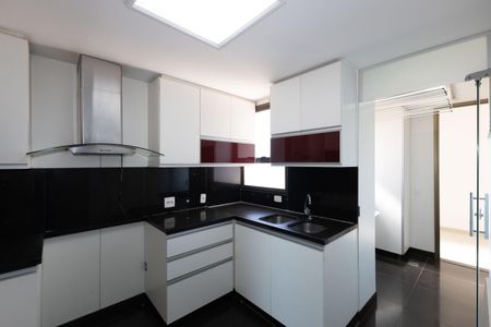 Apartamento à venda com 144m², 4 quartos e 3 vagasCozinha