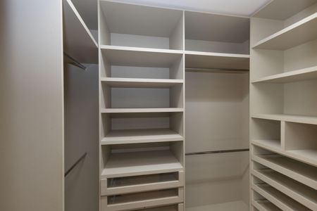Apartamento à venda com 144m², 4 quartos e 3 vagasCloset da suíte 1