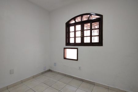 Casa de condomínio à venda com 180m², 3 quartos e 2 vagasQuarto 3
