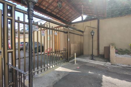 Casa de condomínio à venda com 180m², 3 quartos e 2 vagasFachada Condomínio