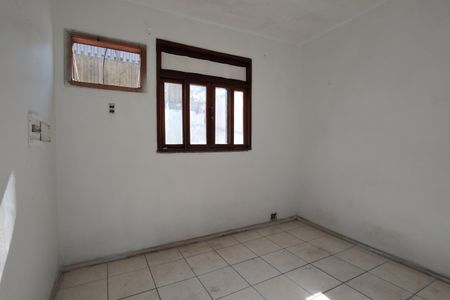 Casa de condomínio à venda com 180m², 3 quartos e 2 vagasSuíte