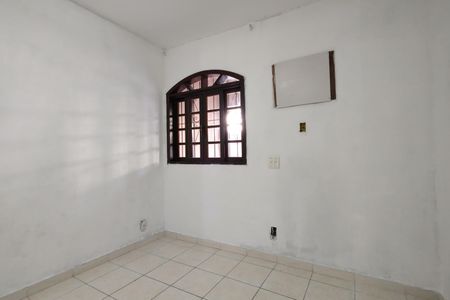 Casa de condomínio à venda com 180m², 3 quartos e 2 vagasQuarto 1