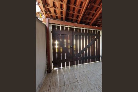 Casa de condomínio à venda com 180m², 3 quartos e 2 vagasGaragem