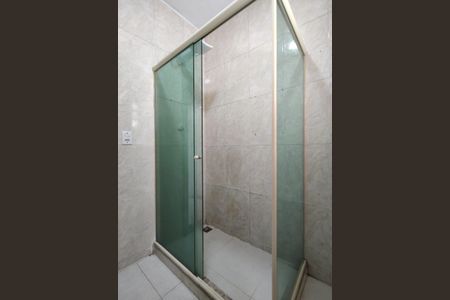 Casa de condomínio à venda com 180m², 3 quartos e 2 vagasBanheiro 1