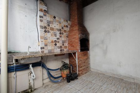 Casa de condomínio à venda com 180m², 3 quartos e 2 vagasChurrasqueira