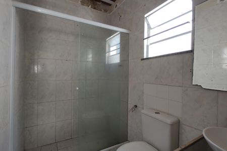 Casa de condomínio à venda com 180m², 3 quartos e 2 vagasBanheiro da Suíte