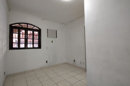 Casa de condomínio à venda com 180m², 3 quartos e 2 vagasQuarto 1