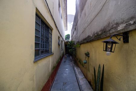 Casa à venda com 178m², 3 quartos e 1 vaga Casa à venda com 178m², 3 quartos e 1 vagaCorredor