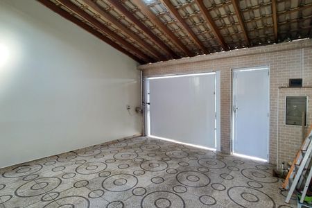 Casa para alugar com 90m², 2 quartos e 1 vaga Casa para alugar com 90m², 2 quartos e 1 vagaGaragem