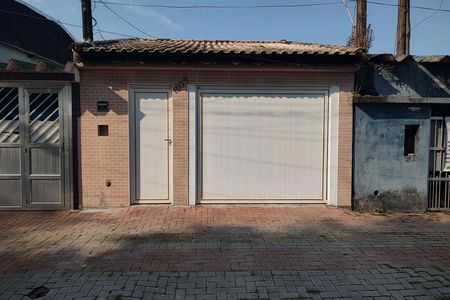 Casa para alugar com 90m², 2 quartos e 1 vaga Casa para alugar com 90m², 2 quartos e 1 vagaFachada