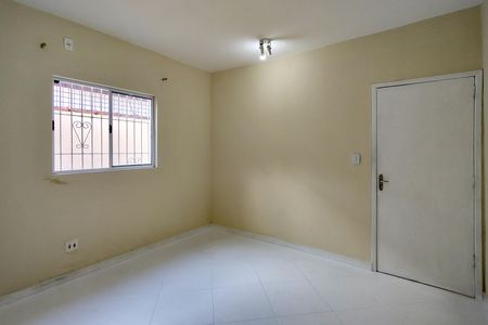 Casa para alugar com 90m², 2 quartos e 1 vaga Casa para alugar com 90m², 2 quartos e 1 vagaQuarto 1
