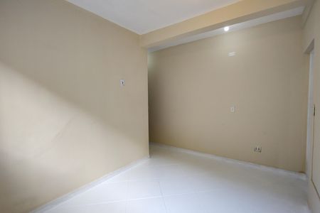 Casa para alugar com 90m², 2 quartos e 1 vaga Casa para alugar com 90m², 2 quartos e 1 vagaSala