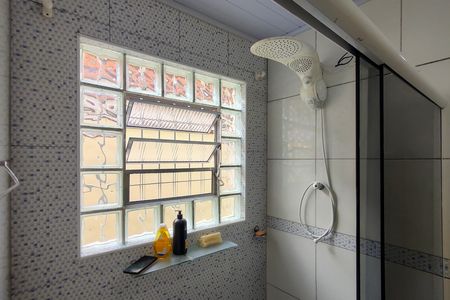 Casa para alugar com 90m², 2 quartos e 1 vaga Casa para alugar com 90m², 2 quartos e 1 vagaBanheiro