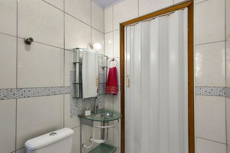 Casa para alugar com 90m², 2 quartos e 1 vaga Casa para alugar com 90m², 2 quartos e 1 vagaBanheiro