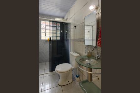 Casa para alugar com 90m², 2 quartos e 1 vaga Casa para alugar com 90m², 2 quartos e 1 vagaBanheiro