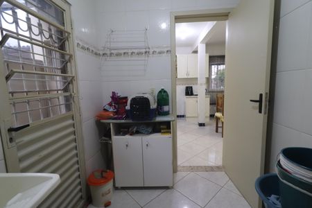 Casa à venda com 221m², 3 quartos e 4 vagasLavanderia