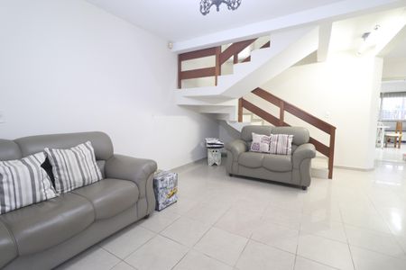 Casa à venda com 221m², 3 quartos e 4 vagasSala