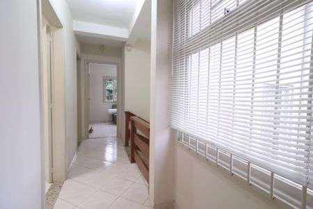 Casa à venda com 221m², 3 quartos e 4 vagasCorredor