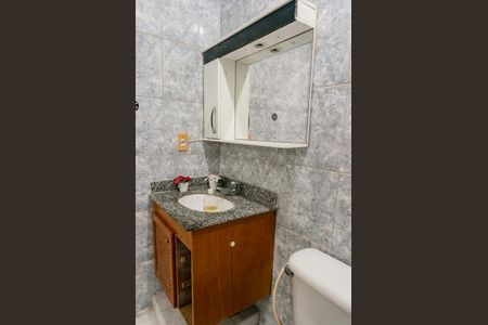 Casa de condomínio à venda com 180m², 3 quartos e 3 vagasBanheiro da Suíte 2