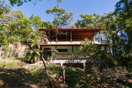 Casa de condomínio à venda com 180m², 3 quartos e 3 vagasFachada