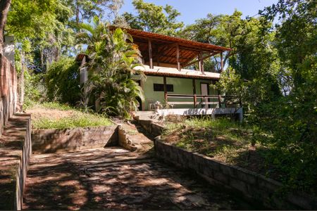 Casa de condomínio à venda com 180m², 3 quartos e 3 vagasGaragem