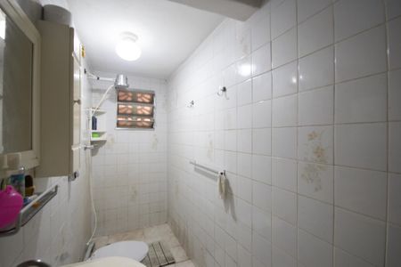 Casa à venda com 80m², 3 quartos e sem vagaBanheiro da suite