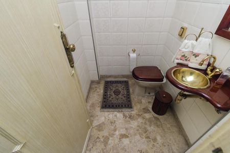 Apartamento à venda com 255m², 3 quartos e 1 vagaLavabo