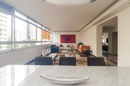 Apartamento à venda com 255m², 3 quartos e 1 vagaSala