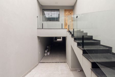 Casa à venda com 205m², 3 quartos e 4 vagas Casa à venda com 205m², 3 quartos e 4 vagasEntrada