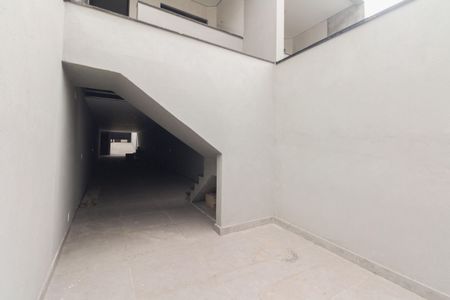 Casa à venda com 205m², 3 quartos e 4 vagas Casa à venda com 205m², 3 quartos e 4 vagasQuintal