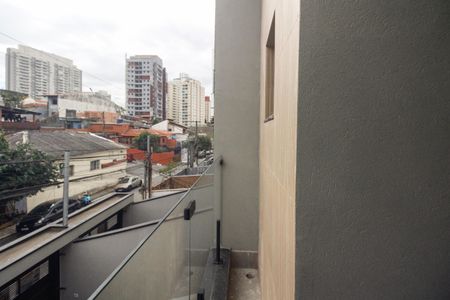 Casa à venda com 205m², 3 quartos e 4 vagas Casa à venda com 205m², 3 quartos e 4 vagasVaranda da Suíte 1