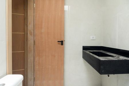 Casa à venda com 205m², 3 quartos e 4 vagas Casa à venda com 205m², 3 quartos e 4 vagasBanheiro Suíte 2