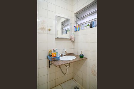 Casa à venda com 200m², 3 quartos e 1 vagaBanheiro Social