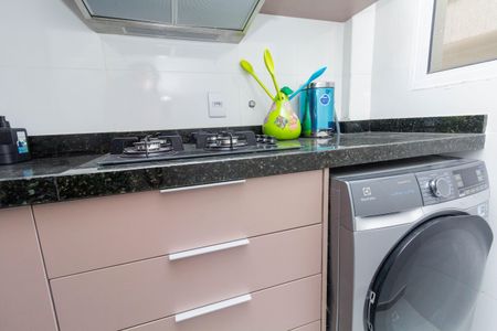 Apartamento à venda com 55m², 2 quartos e sem vagaCozinha e Área de Serviço