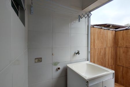 Casa de condomínio para alugar com 63m², 2 quartos e 1 vagaÁrea de Serviço