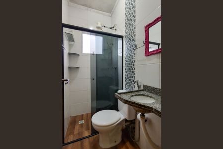 Casa de condomínio para alugar com 63m², 2 quartos e 1 vagaBanheiro