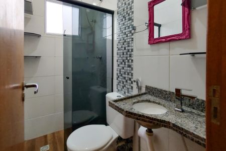 Casa de condomínio para alugar com 63m², 2 quartos e 1 vagaBanheiro
