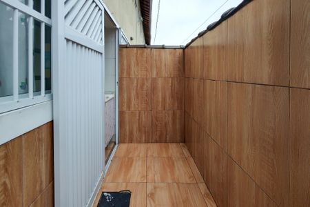 Casa de condomínio para alugar com 63m², 2 quartos e 1 vagaQuintal