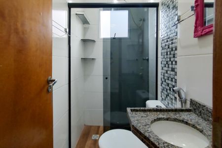 Casa de condomínio para alugar com 63m², 2 quartos e 1 vagaBanheiro