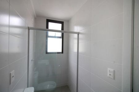 Apartamento à venda com 144m², 2 quartos e 2 vagasBanheiro da Suíte