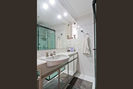 Apartamento à venda com 164m², 2 quartos e 1 vaga Apartamento à venda com 164m², 2 quartos e 1 vagaBanheiro