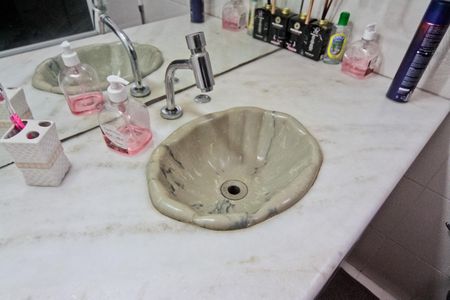 Apartamento à venda com 164m², 2 quartos e 1 vaga Apartamento à venda com 164m², 2 quartos e 1 vagaBanheiro da Suíte