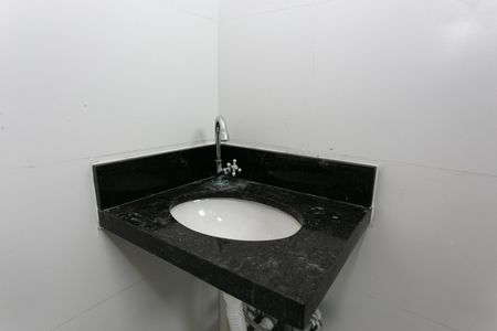 Apartamento para alugar com 32m², 1 quarto e sem vaga Apartamento para alugar com 32m², 1 quarto e sem vagaBanheiro