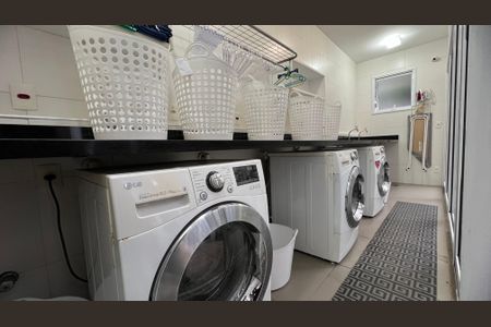 Studio para alugar com 38m², 1 quarto e 1 vaga Studio para alugar com 38m², 1 quarto e 1 vagaLavanderia