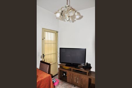 Casa à venda com 116m², 2 quartos e 1 vaga Casa à venda com 116m², 2 quartos e 1 vagaSala