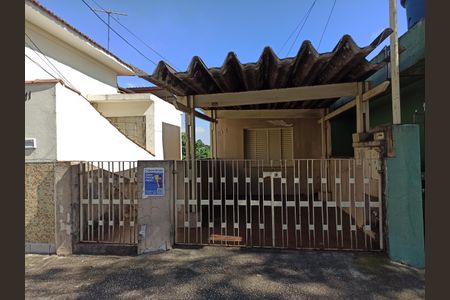 Casa à venda com 116m², 2 quartos e 1 vaga Casa à venda com 116m², 2 quartos e 1 vagaFachada do móvel