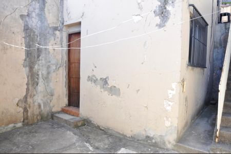 Casa à venda com 116m², 2 quartos e 1 vaga Casa à venda com 116m², 2 quartos e 1 vaga Quintal